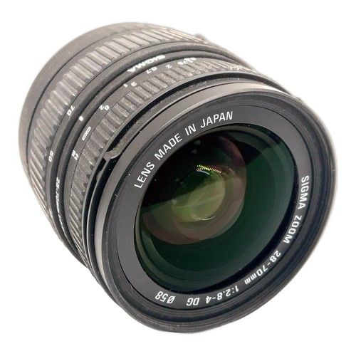 Sigma zoom 70mm 2 - dg, f/2.8-4