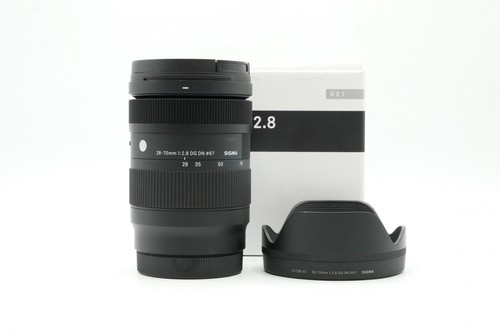 Sigma 70mm dn c - f/2.8,